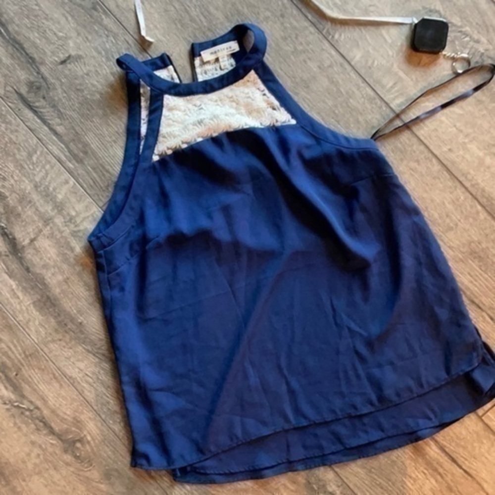 monteau los angelas size Med Blue and ivory lace top